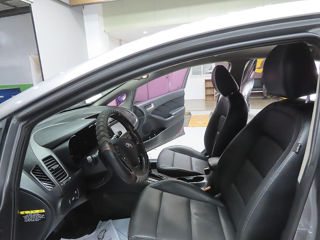 KIA K3 2015 Gris - Importación desde Corea - HF Imports Iquique - Foto 10