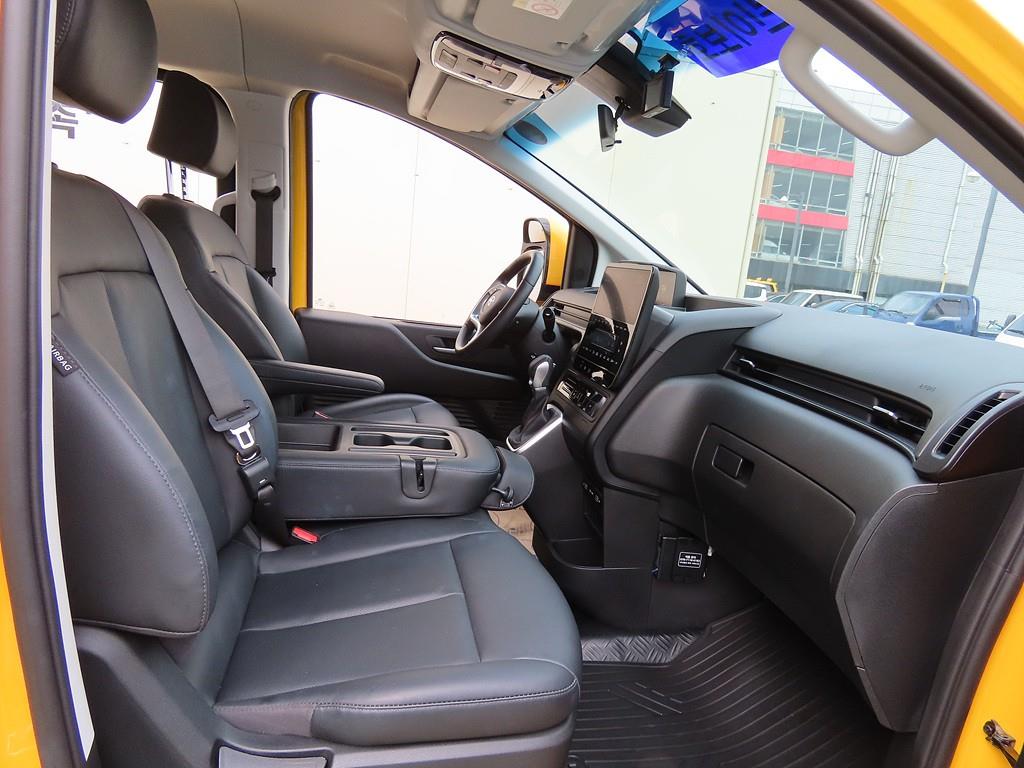 HYUNDAI Staria - Vista 7