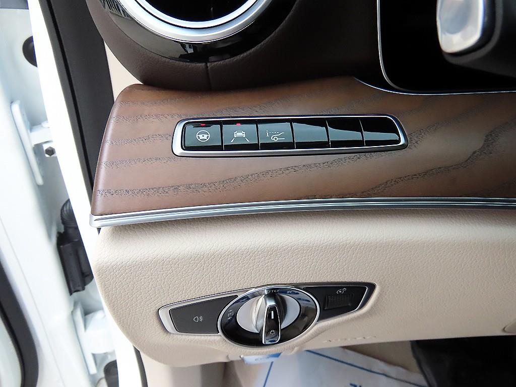 Mercedes Benz E class 2020 Blanco - Importación desde Corea - HF Imports Iquique - Foto 13