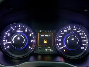 HYUNDAI Grandeur - Vista 12