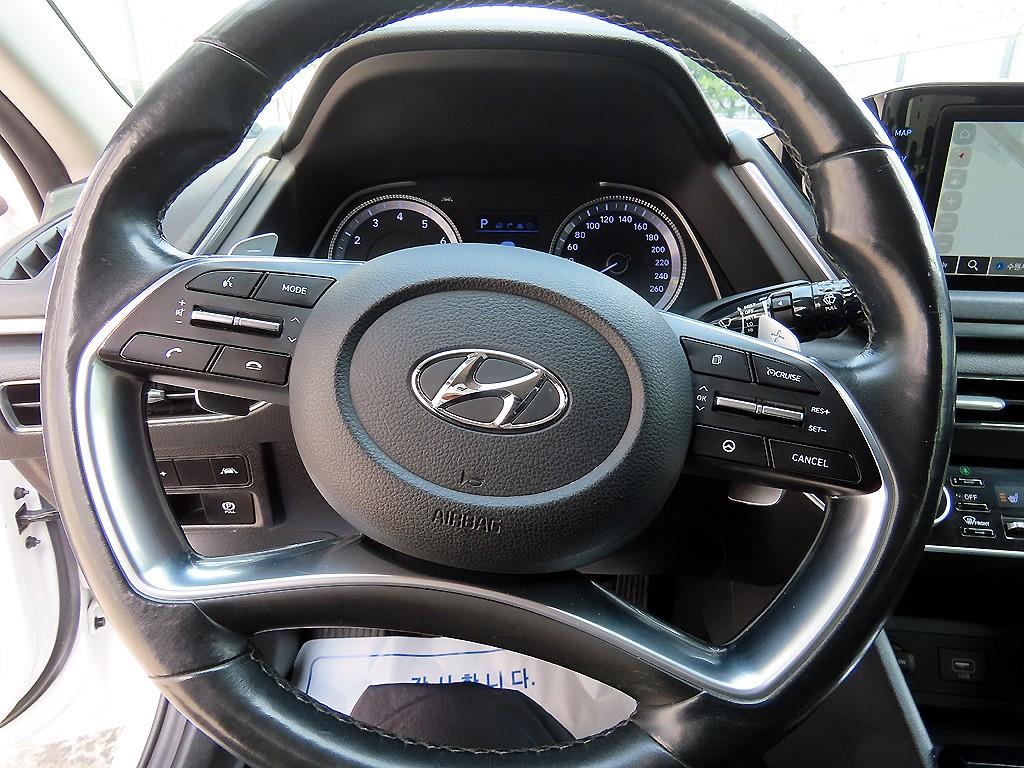 HYUNDAI Sonata - Vista 8