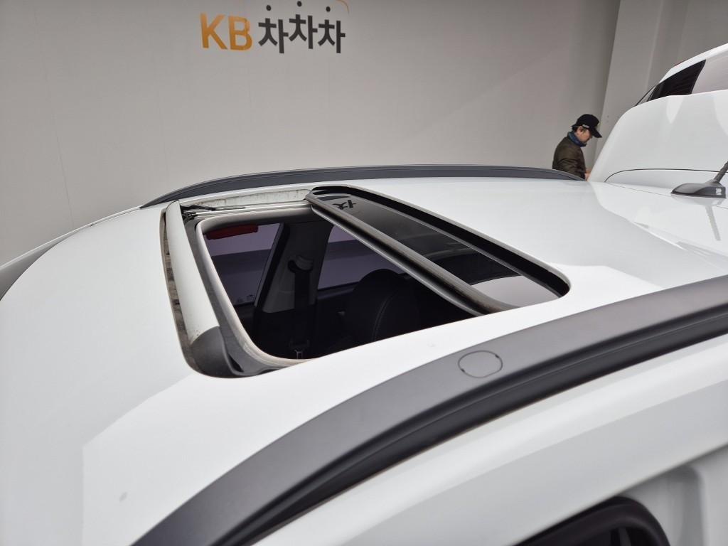 HYUNDAI Kona 2018 Blanco - Importación desde Corea - HF Imports Iquique - Foto 18