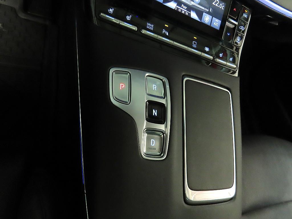 HYUNDAI Grandeur - Vista 10