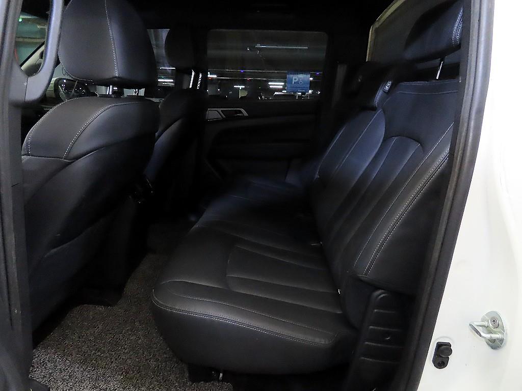 Ssangyong Rexton - Vista 7