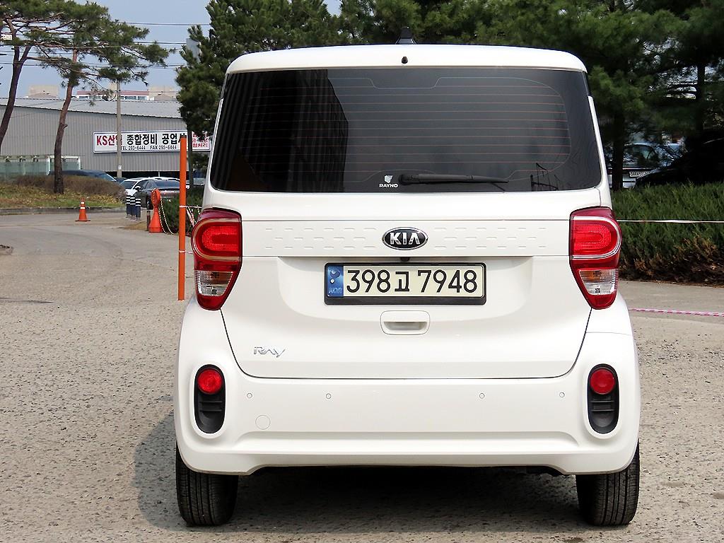 KIA Ray - Vista 4
