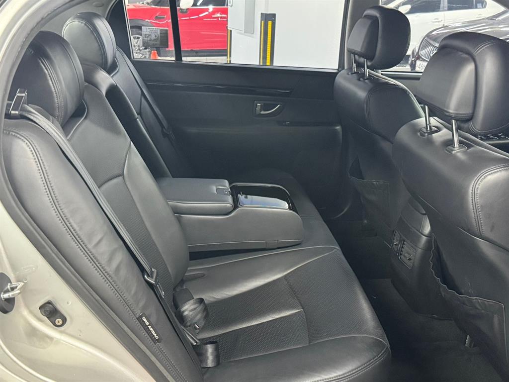 KIA Opirus - Vista 9