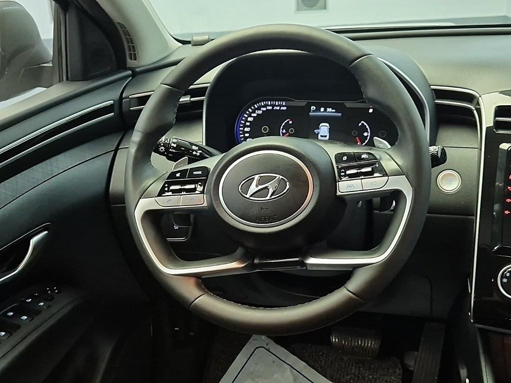 HYUNDAI Tucson - Vista 7