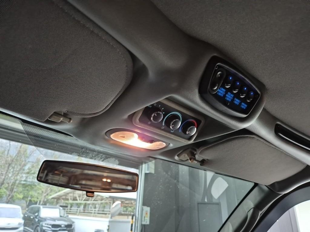 Chevrolet Express van - Vista 7