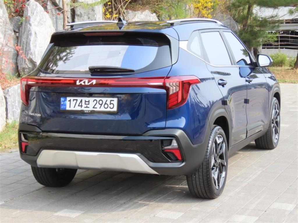 KIA Seltos - Vista 5