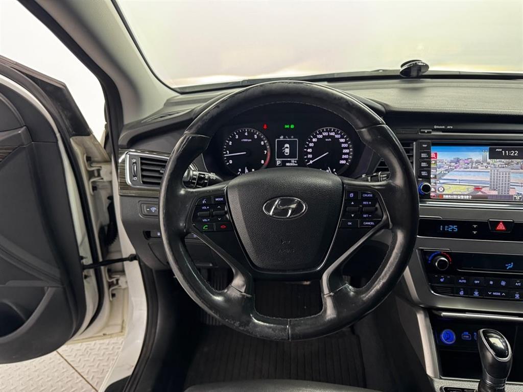 HYUNDAI Sonata - Vista 7