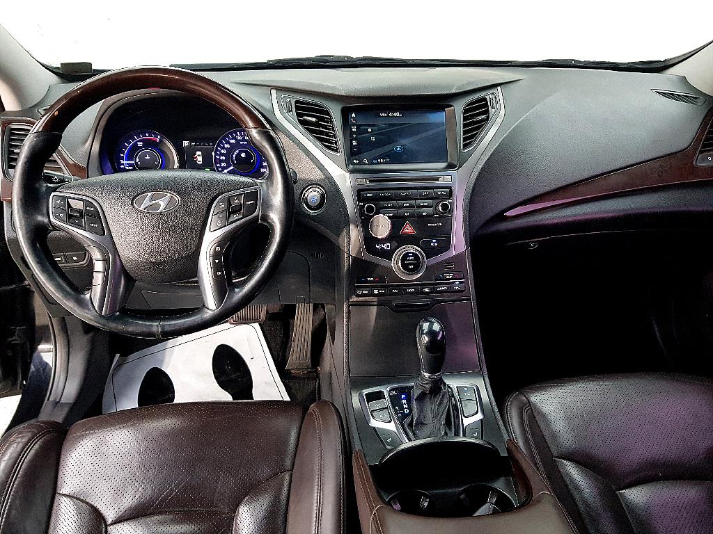 HYUNDAI Grandeur - Vista 5