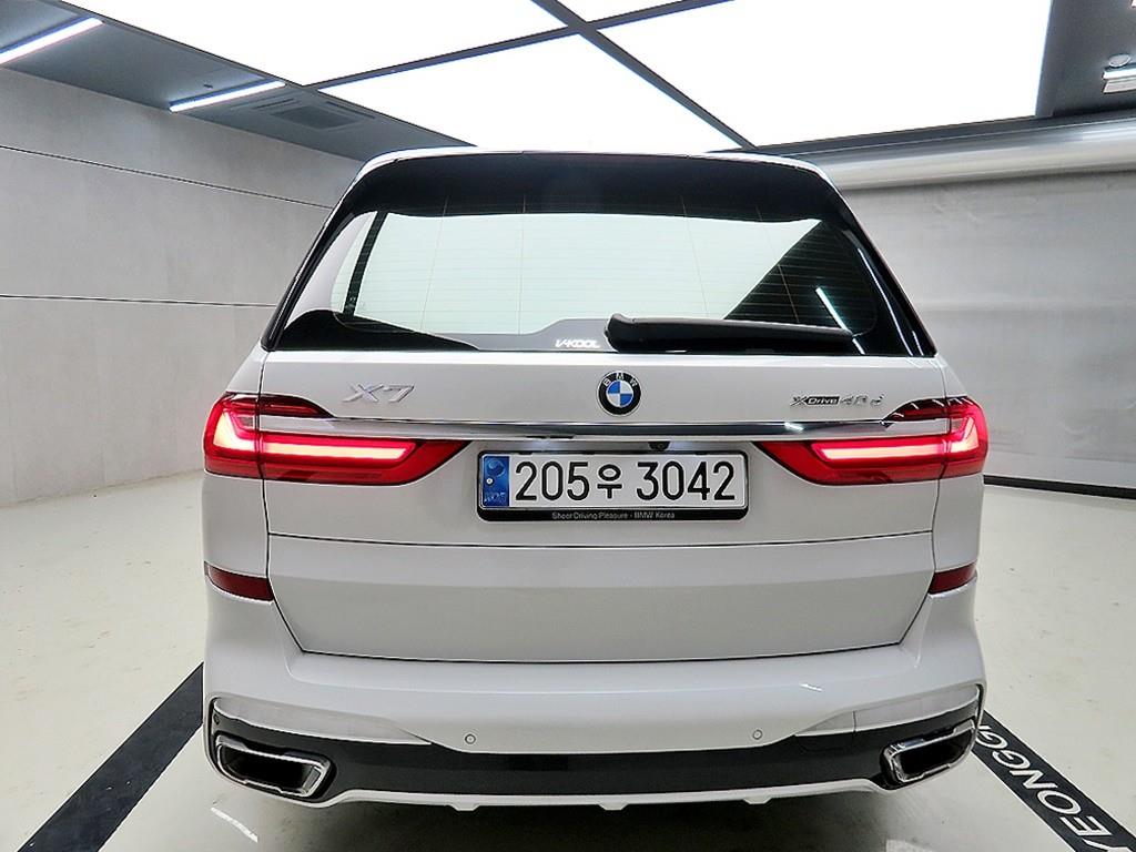 BMW X7 - Vista 3