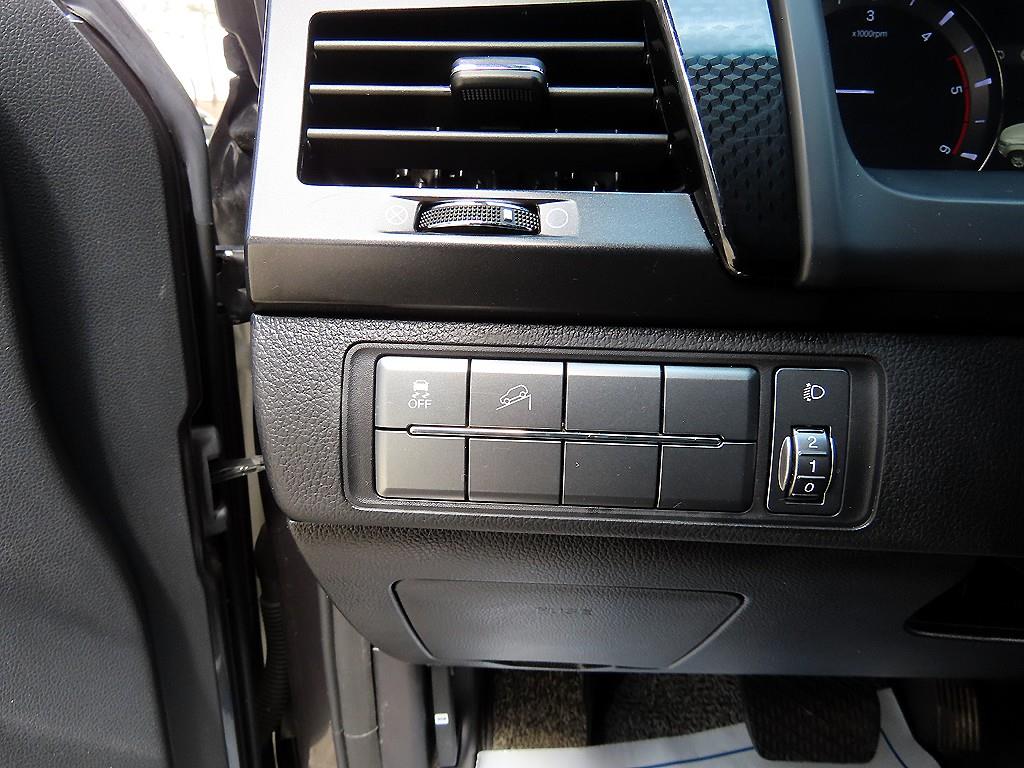 Ssangyong Rexton 2020 Gris - Importación desde Corea - HF Imports Iquique - Foto 13