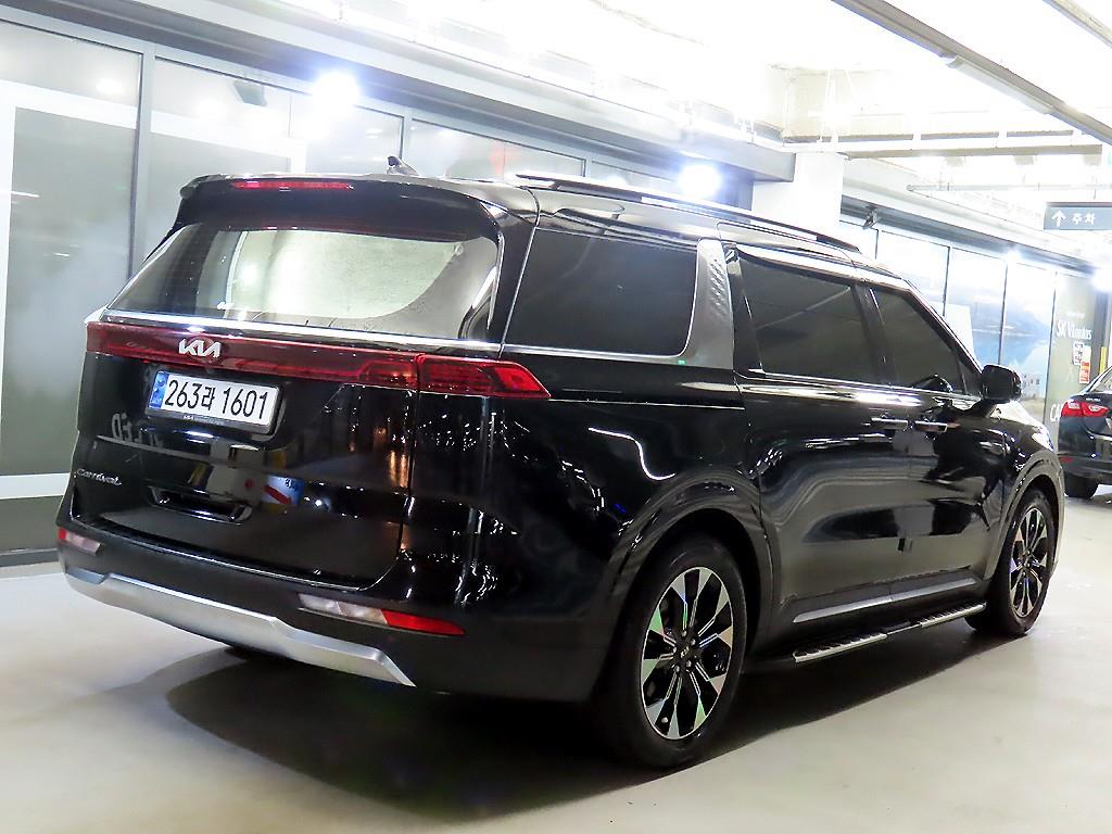 KIA Carnival - Vista 4