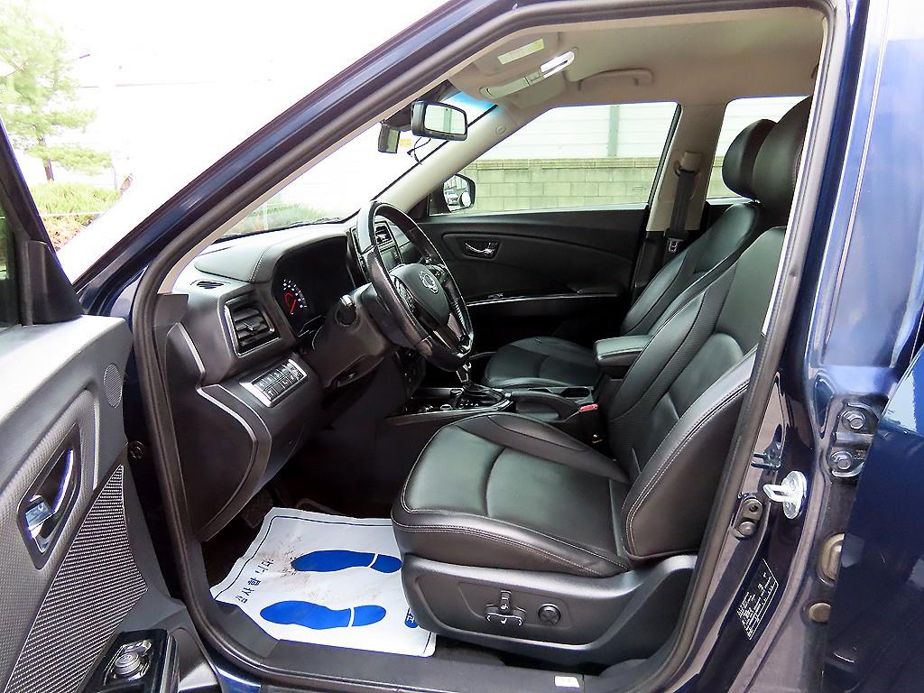 Ssangyong Tivoli - Vista 5