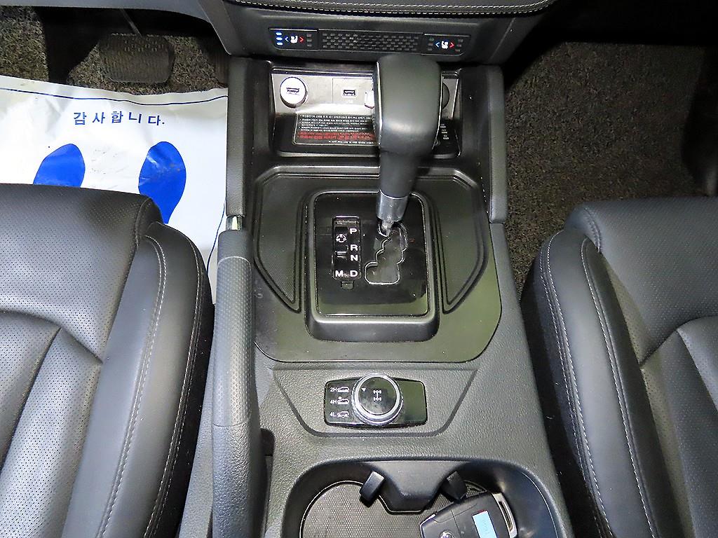 Ssangyong Rexton - Vista 12