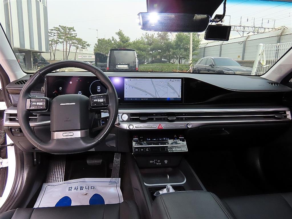 HYUNDAI Grandeur - Vista 7