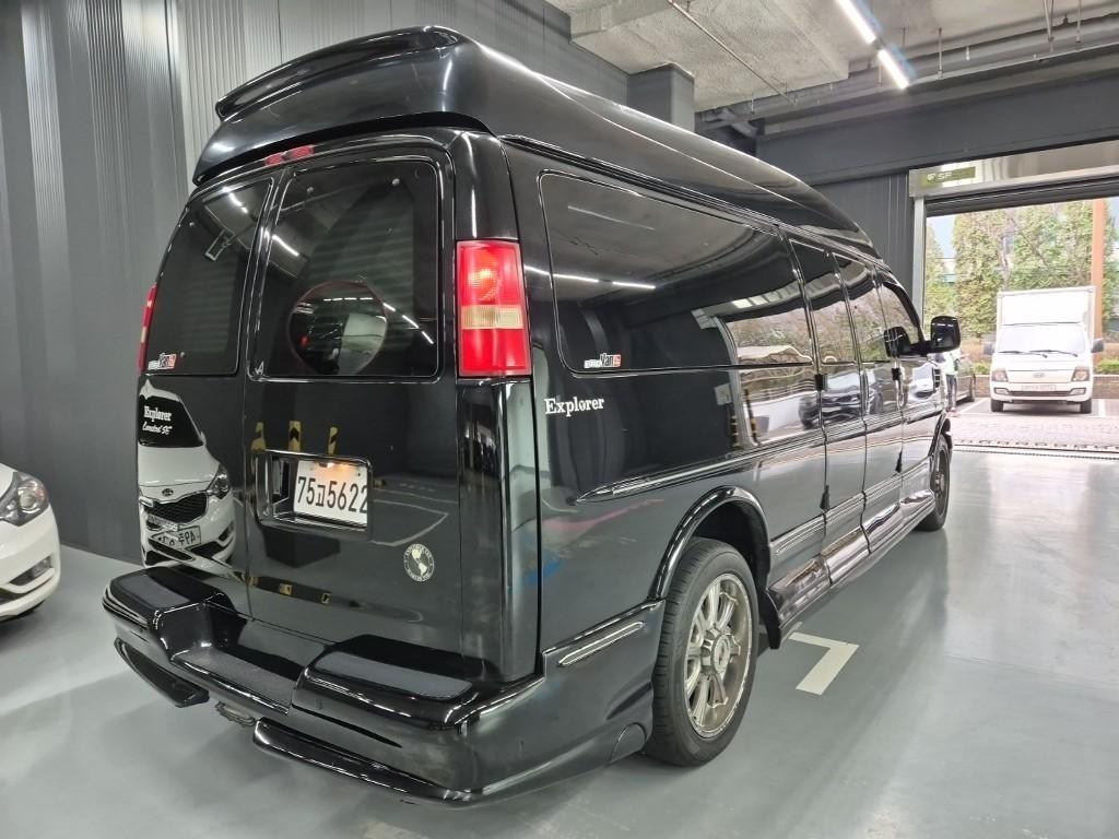 Chevrolet Express van - Vista 4