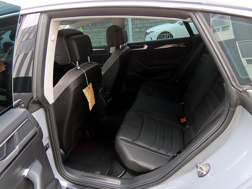 Volkswagen Arteon - Vista 6