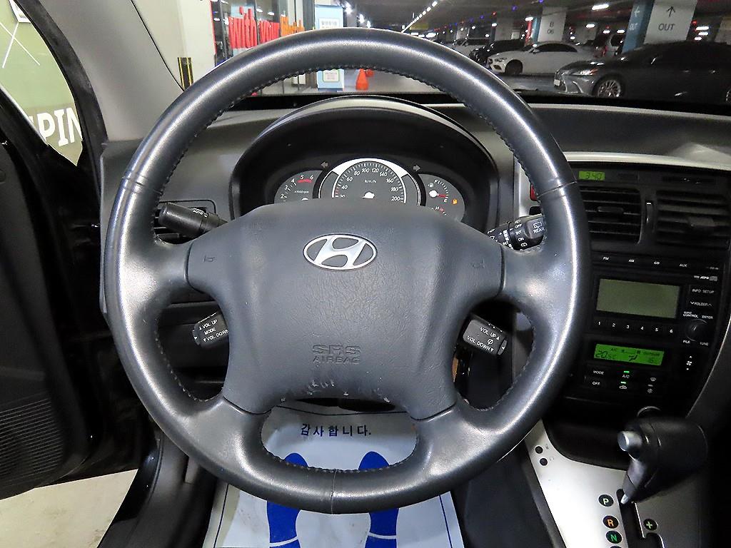 HYUNDAI Tucson - Vista 5