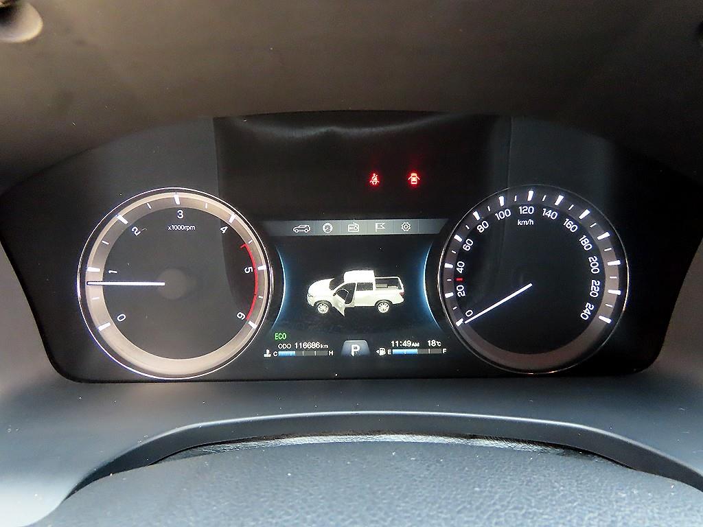 Ssangyong Rexton - Vista 9