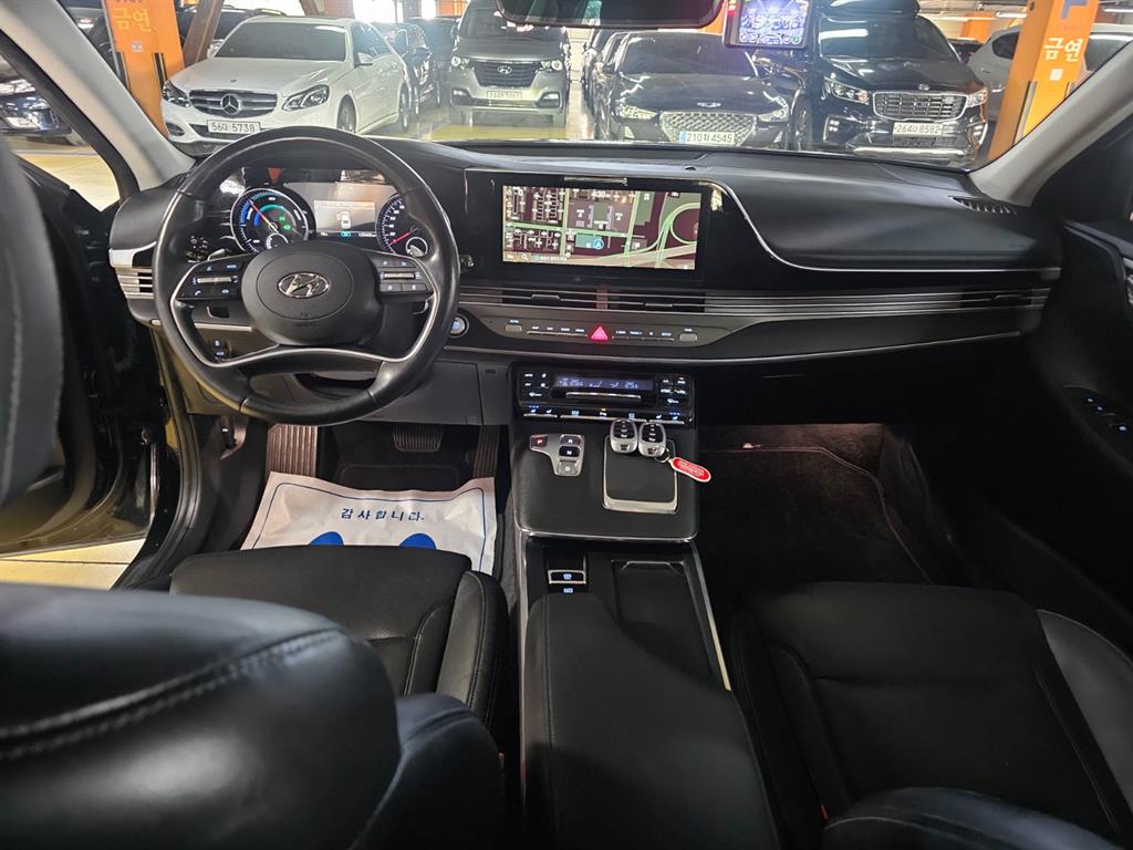 HYUNDAI Grandeur - Vista 8