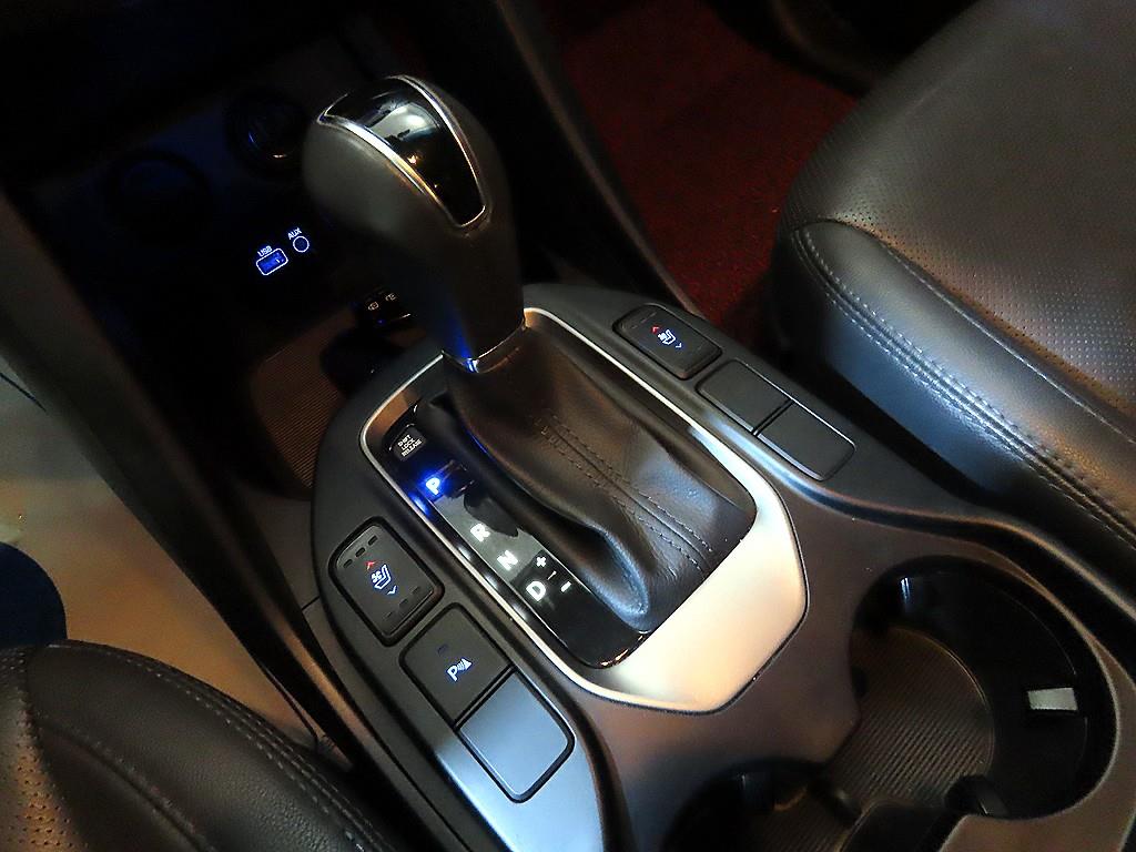 HYUNDAI Maxcruz - Vista 12