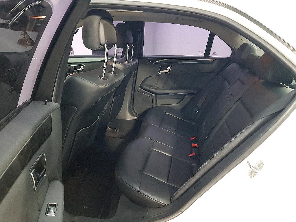 Mercedes Benz E class - Vista 9