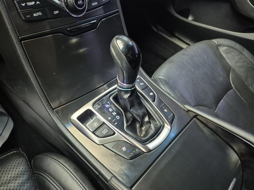 HYUNDAI Grandeur - Vista 8