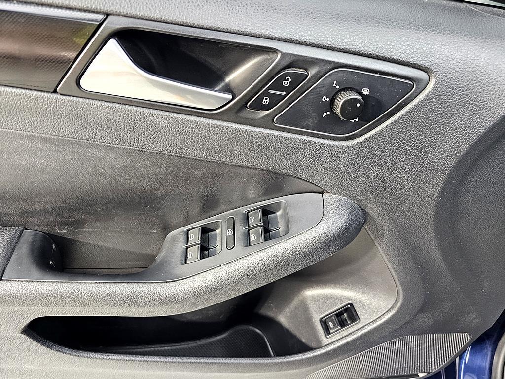 Volkswagen Jetta 2014 Azul - Importación desde Corea - HF Imports Iquique - Foto 13