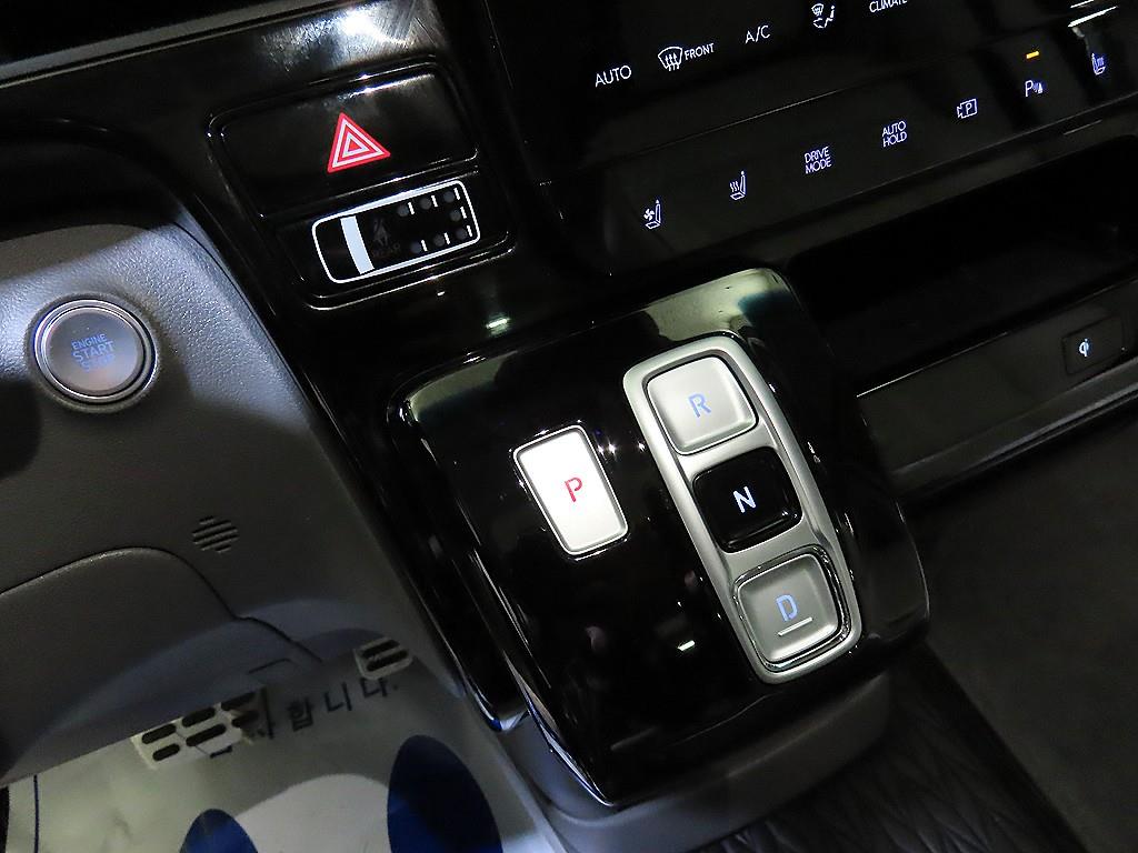 HYUNDAI Staria 2023 Blanco - Importación desde Corea - HF Imports Iquique - Foto 13