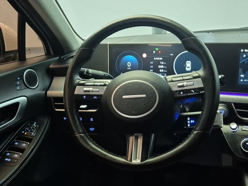 HYUNDAI Sonata - Vista 9