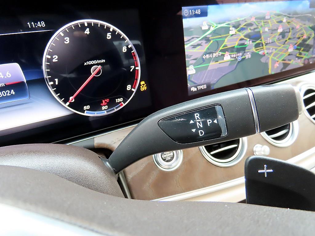 Mercedes Benz E class - Vista 11