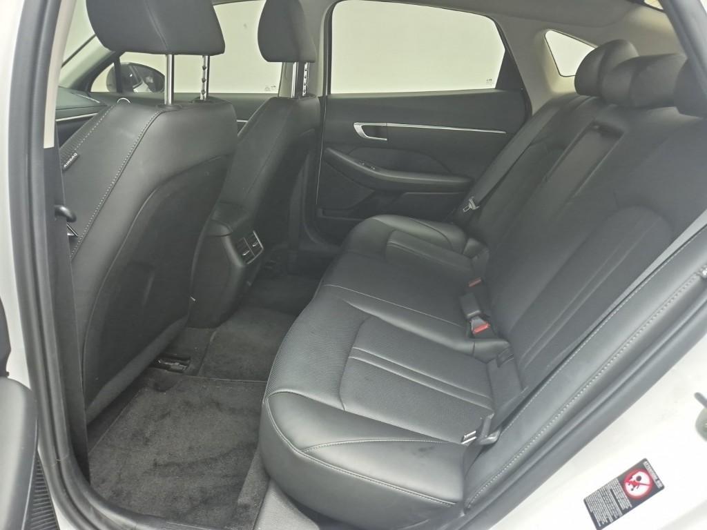 HYUNDAI Sonata - Vista 11