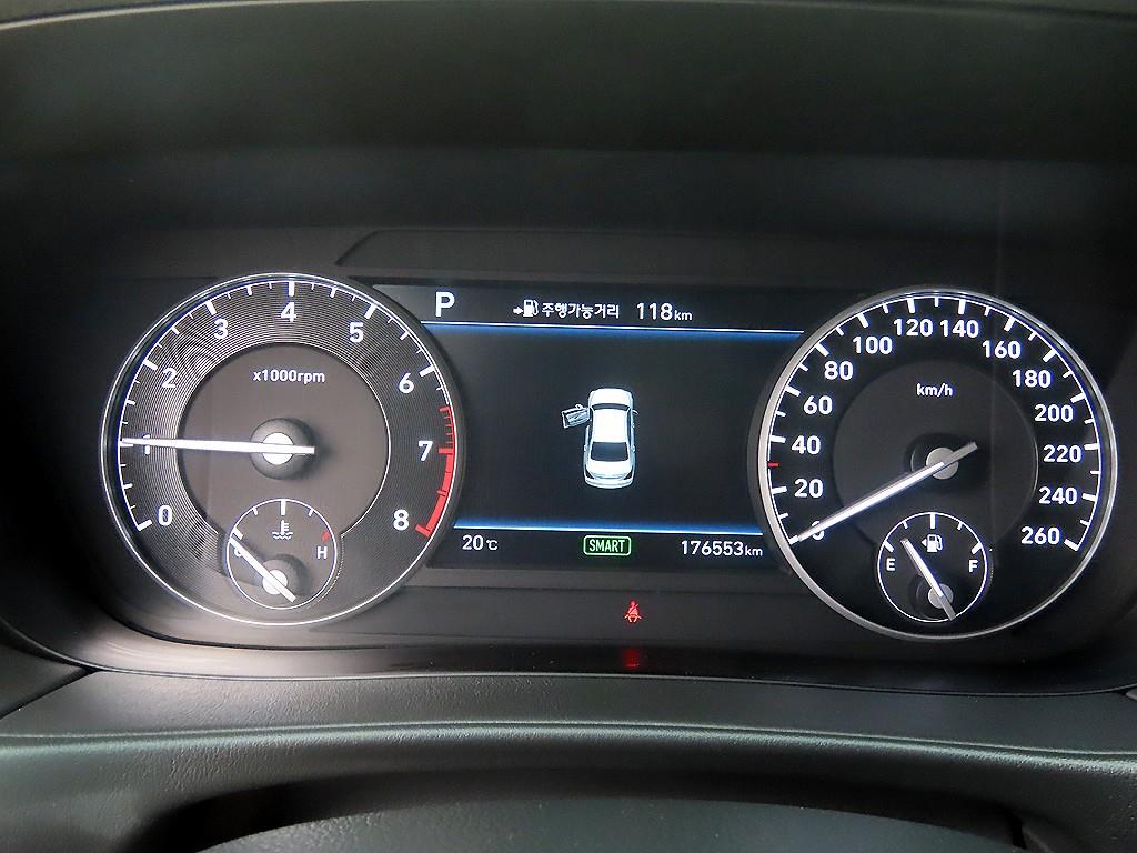 Genesis EQ900 - Vista 8