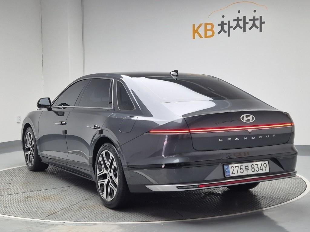 HYUNDAI Grandeur - Vista 4