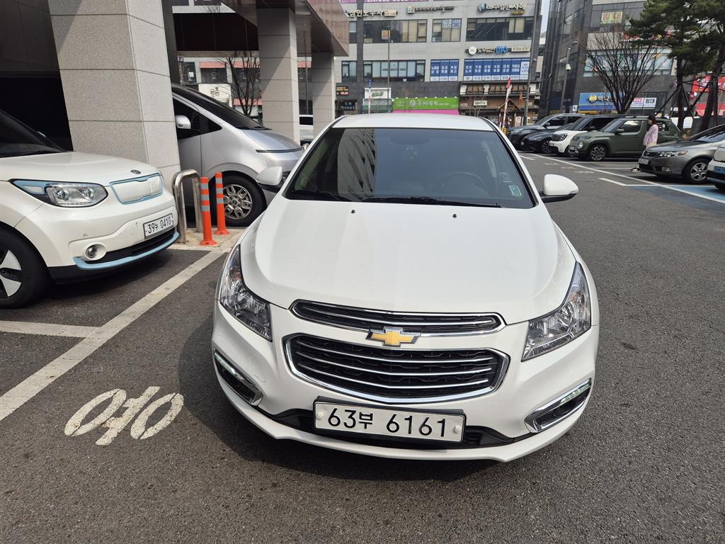 Chevrolet Cruise - Vista 3