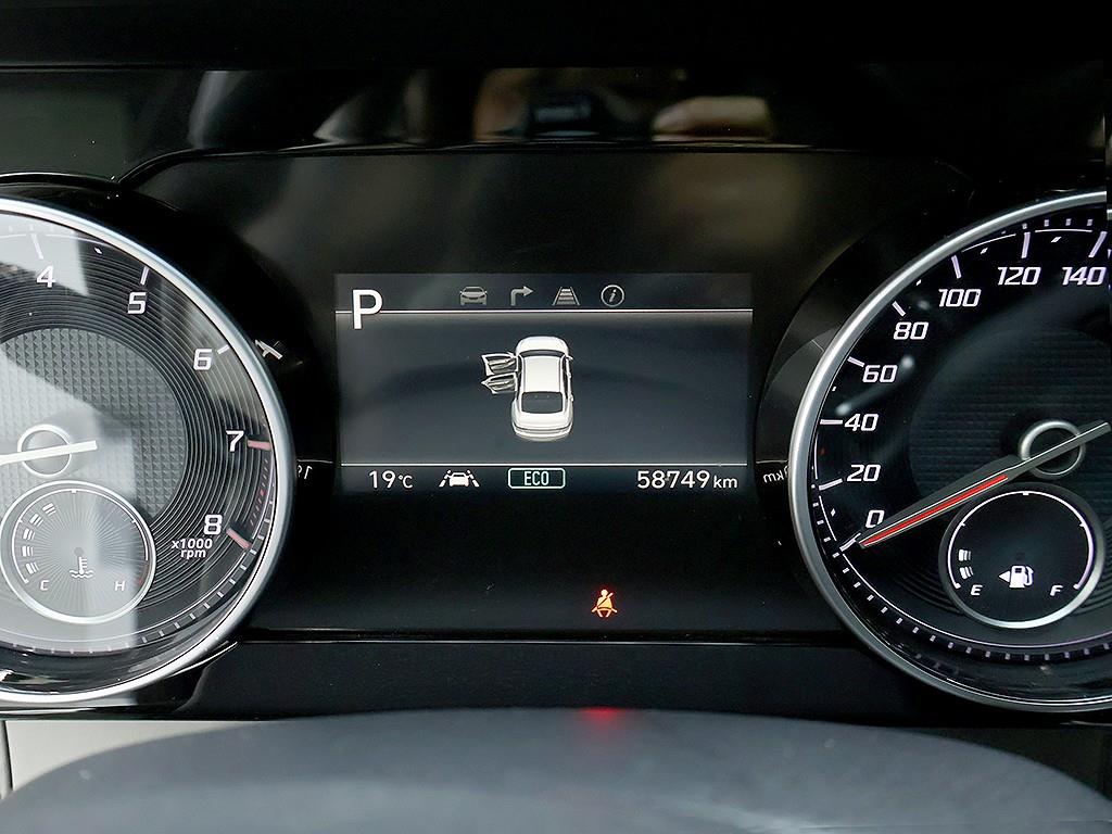 HYUNDAI Grandeur - Vista 11