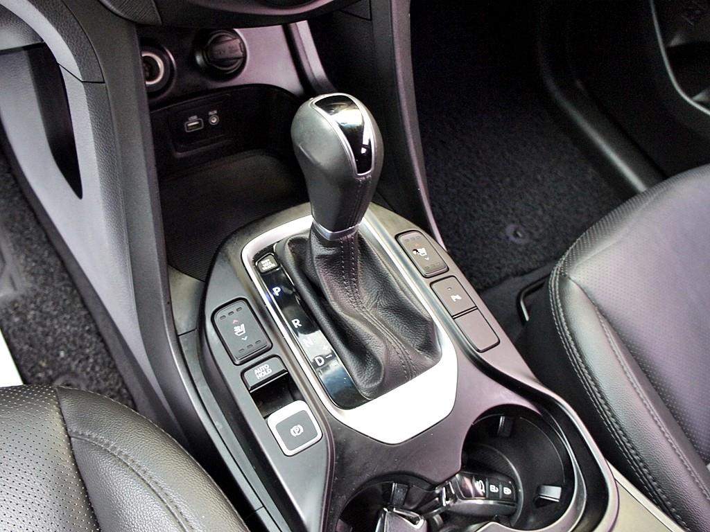 HYUNDAI Santa Fe 2018 Gris - Importación desde Corea - HF Imports Iquique - Foto 11