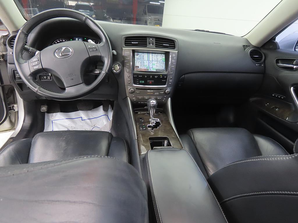 Lexus IS - Vista 7