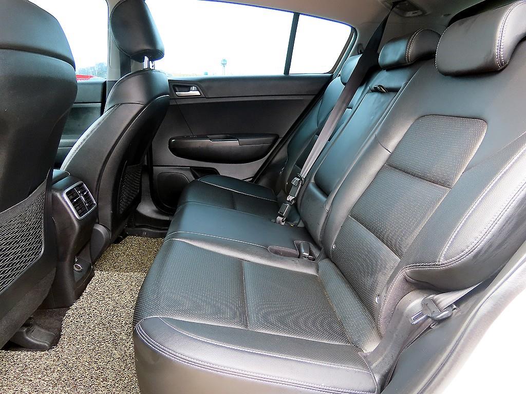 KIA Sportage - Vista 6