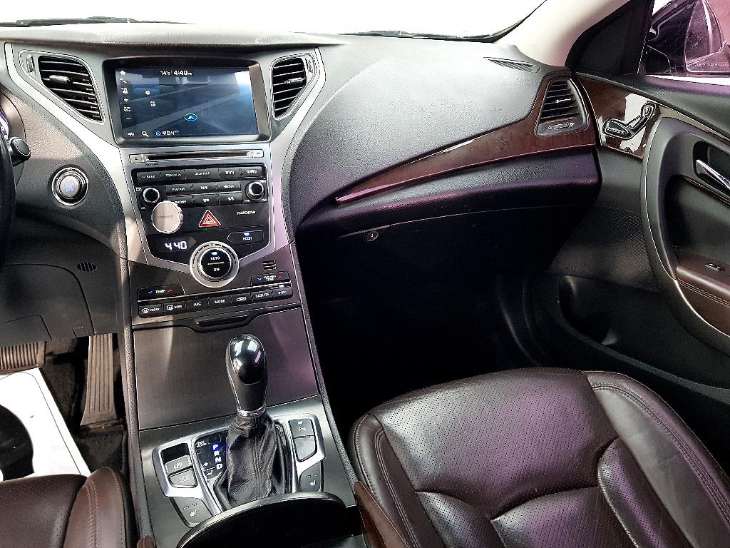 HYUNDAI Grandeur - Vista 10