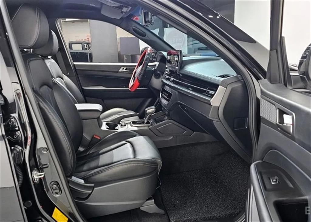 Ssangyong Musso - Vista 10