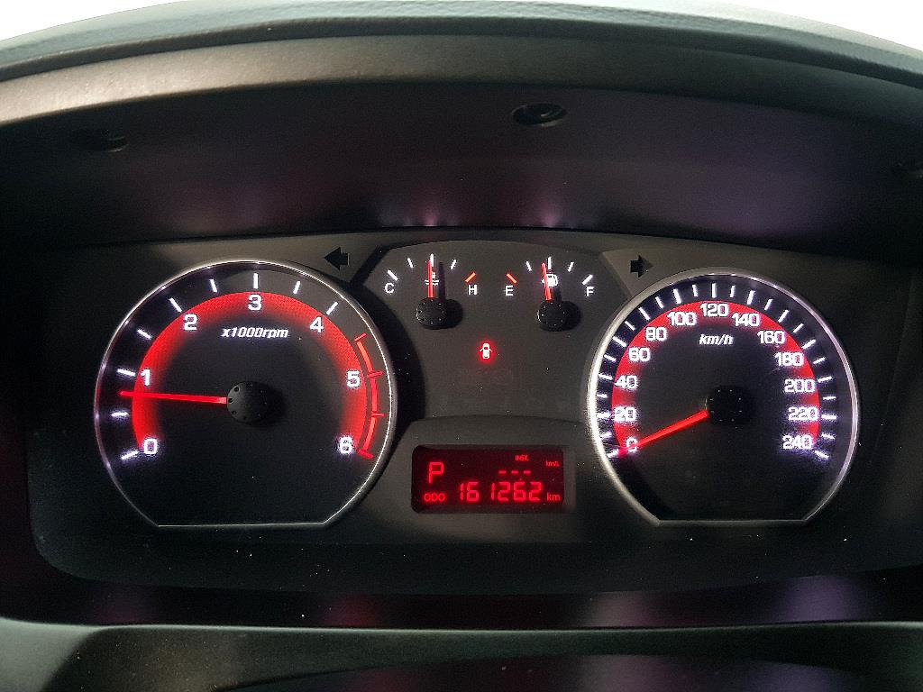 Ssangyong Korando - Vista 7