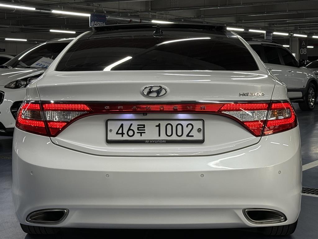 HYUNDAI Grandeur - Vista 4