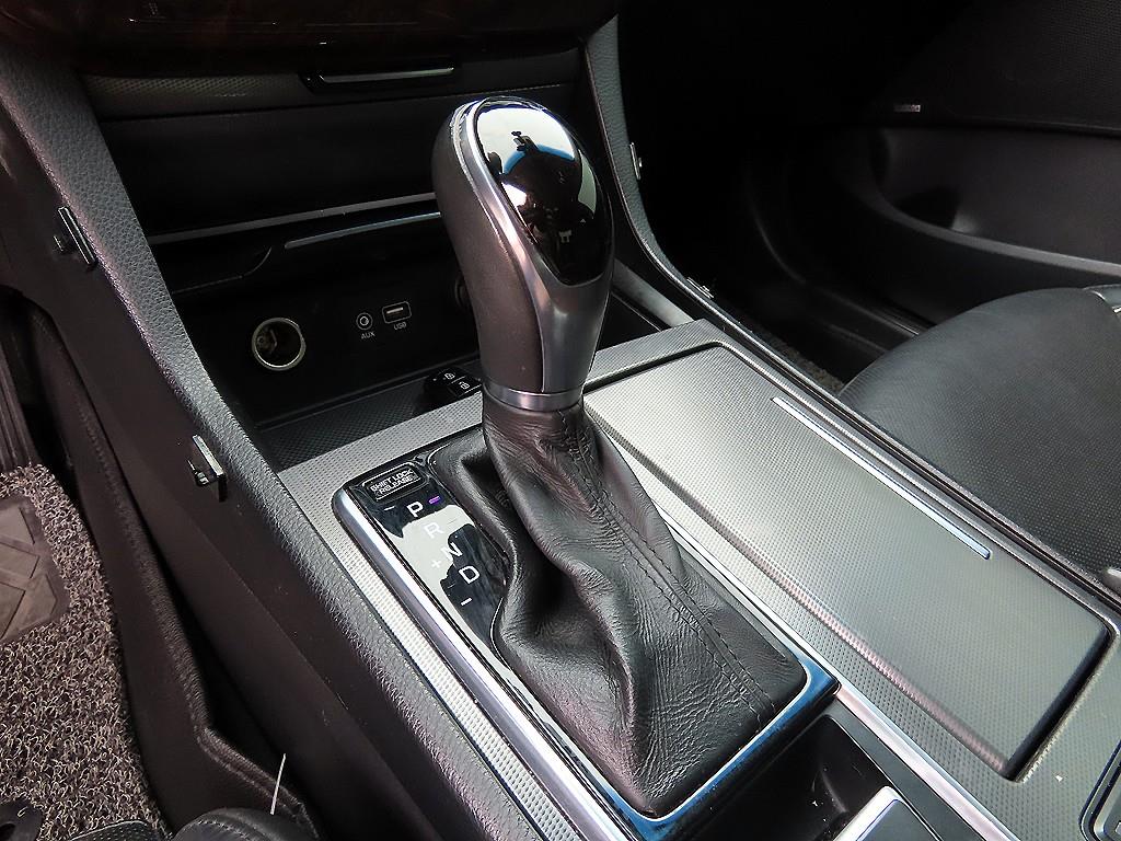 HYUNDAI Aslan - Vista 11