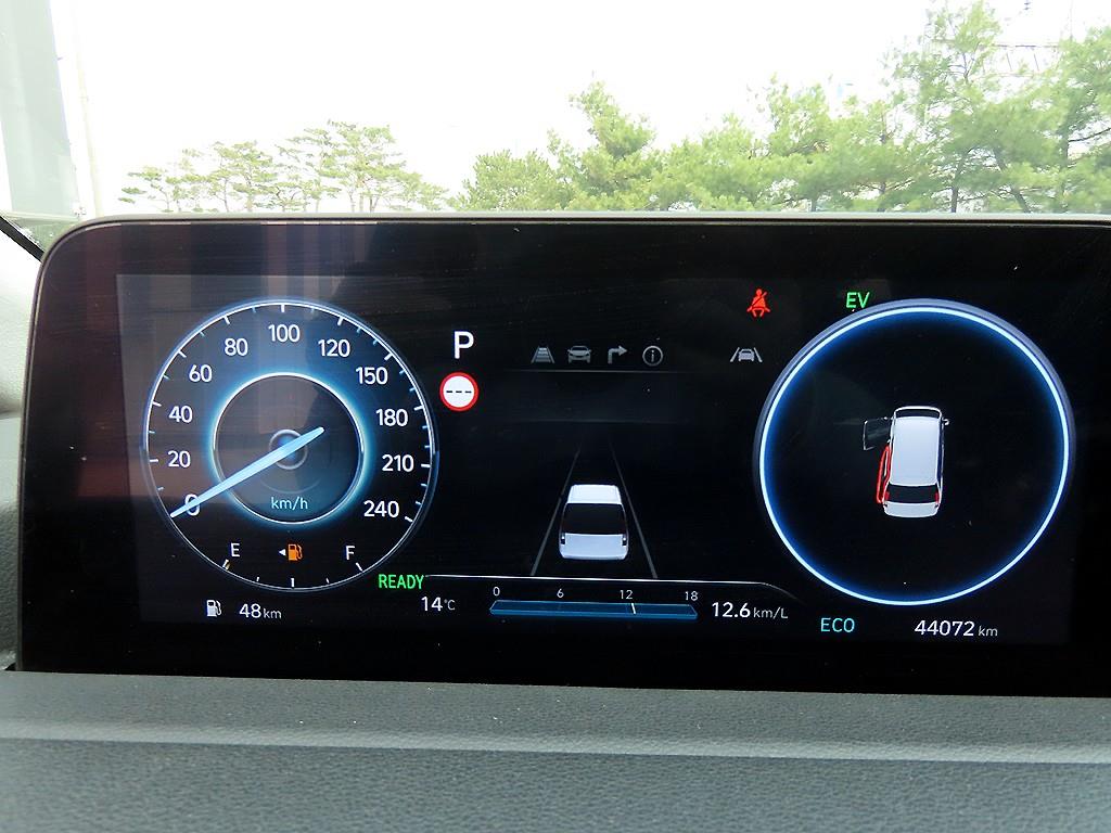 HYUNDAI Staria - Vista 9