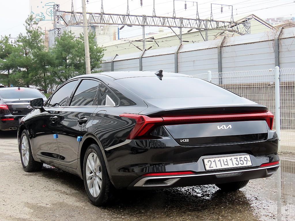 KIA K8 - Vista 3