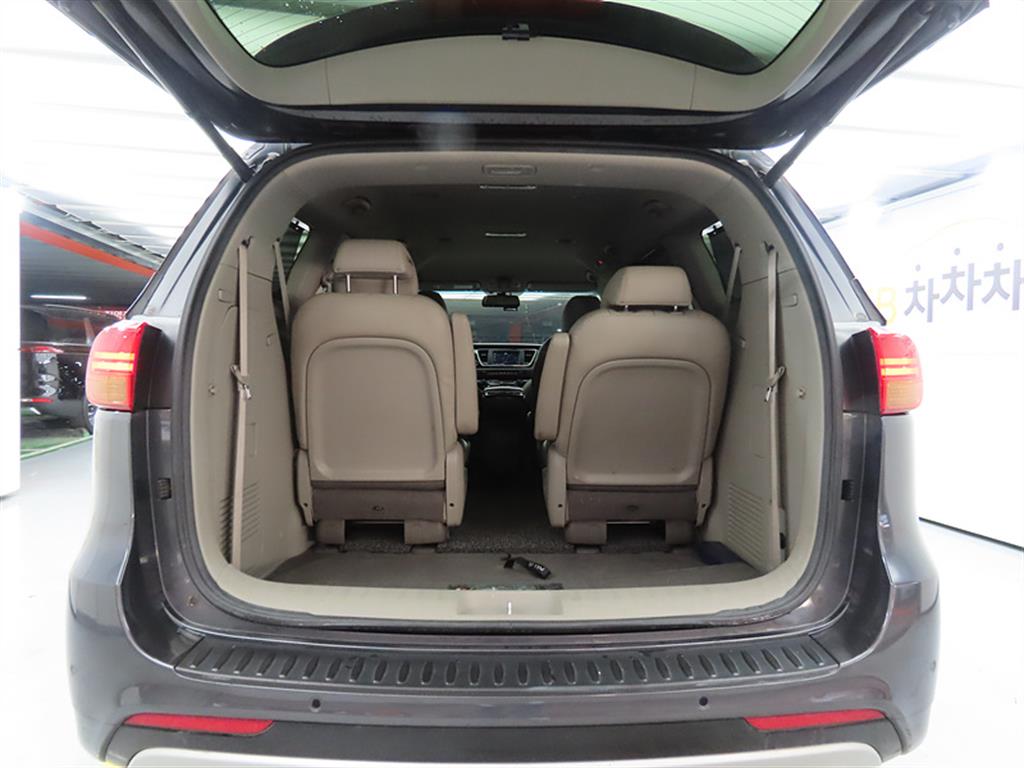 KIA Carnival 2018 Gris - Importación desde Corea - HF Imports Iquique - Foto 18