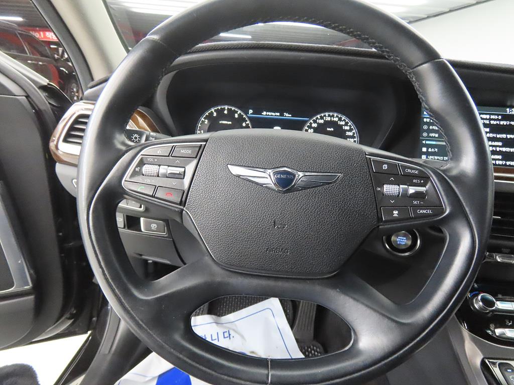 Genesis EQ900 - Vista 8